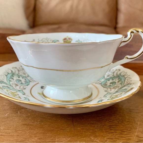 RARE Queen Elizabeth ll June 2, 1953 Coronation Day Tea Cup & Saucer - Picture 3 of 11